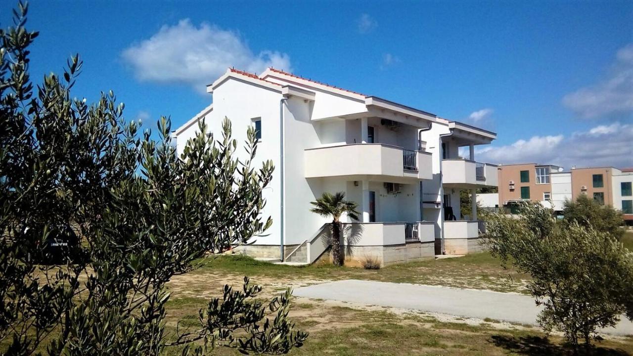 Apartment Anzotika نين المظهر الخارجي الصورة