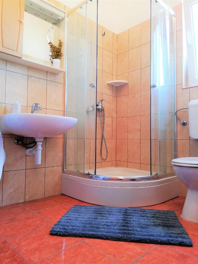 Apartment Anzotika نين المظهر الخارجي الصورة