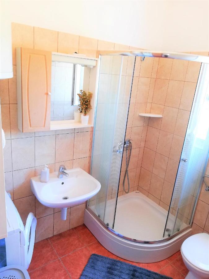 Apartment Anzotika نين المظهر الخارجي الصورة